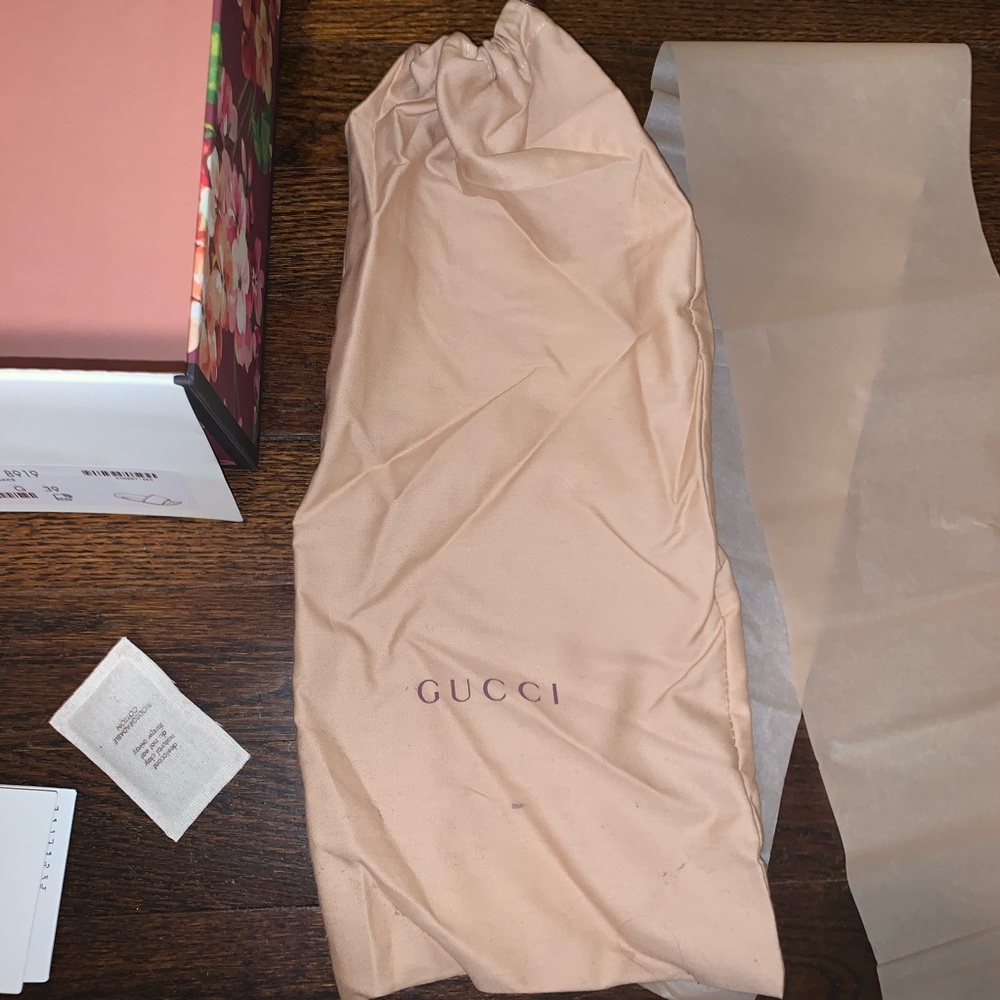Gucci - Picture 4 of 8